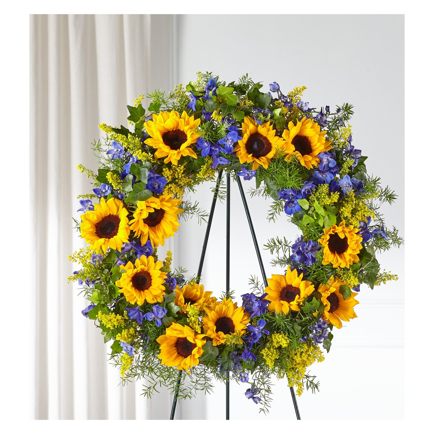 Bright Rays Wreath