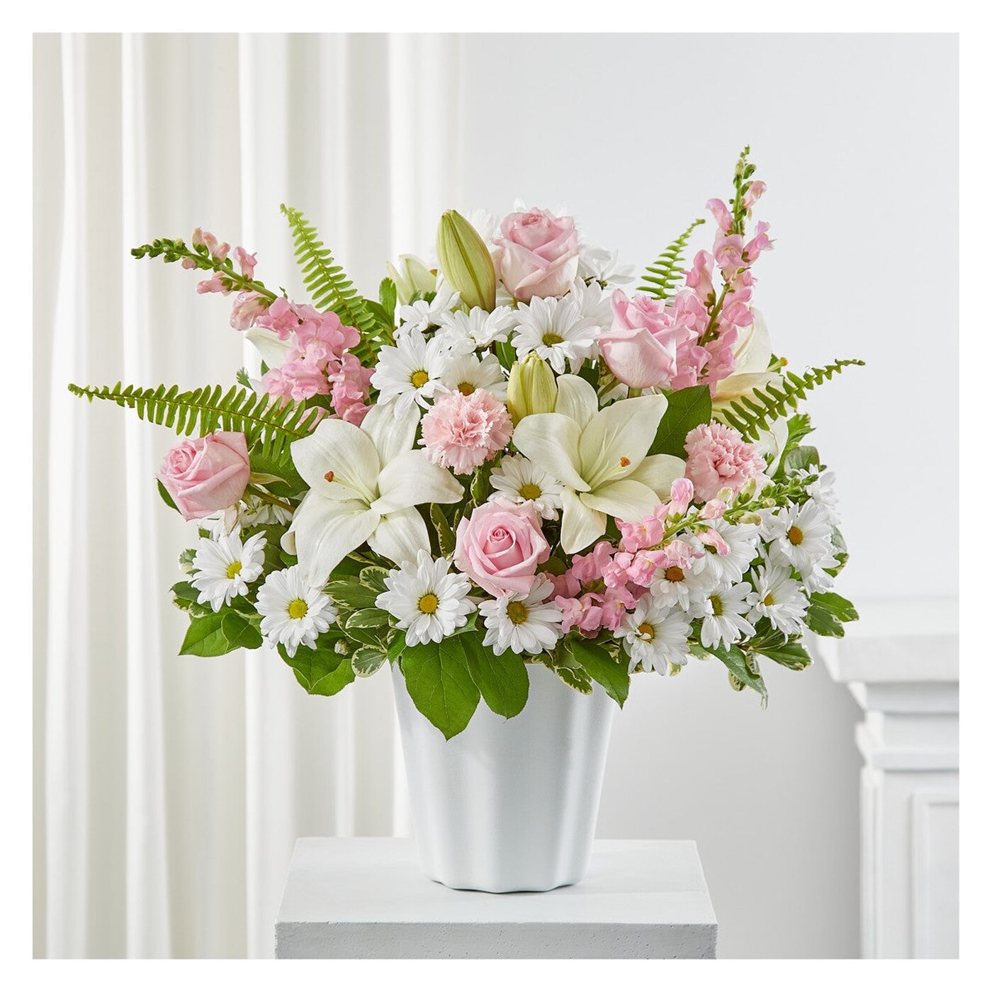 Soft Touch Tabletop Basket